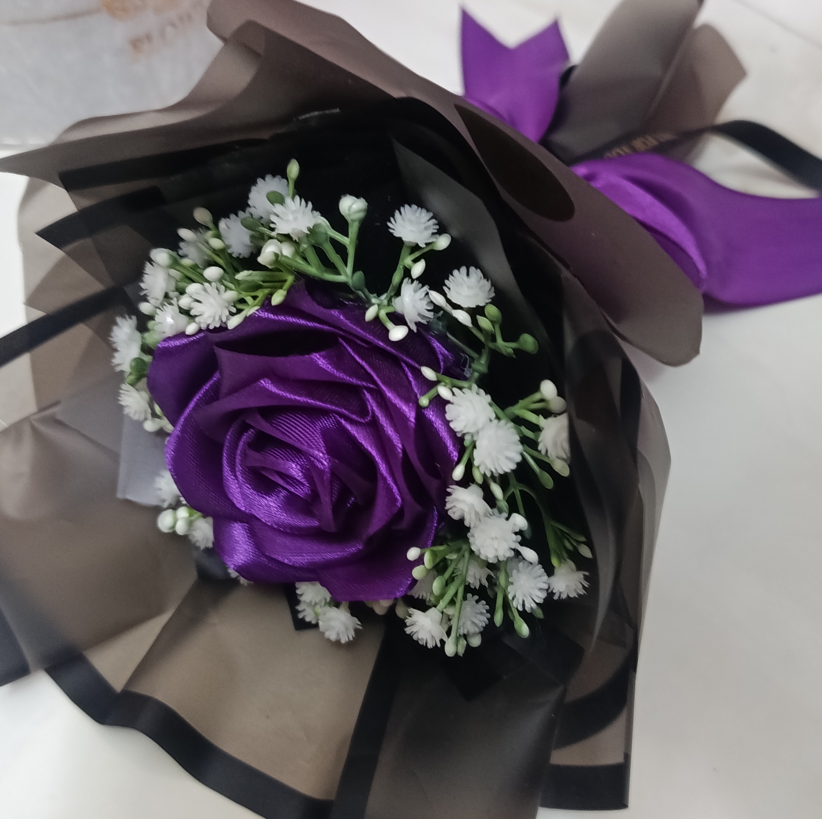 دسته گل مینی رز جاودان