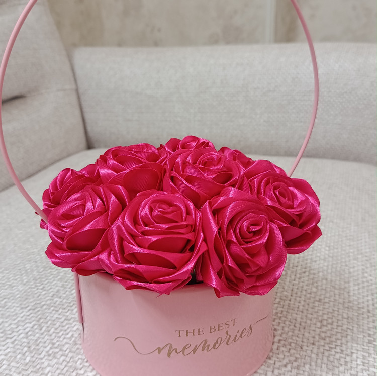 باکس گل سرخابی